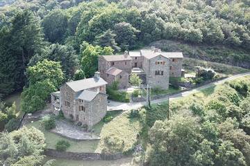 Gîte pour 9 personnes, avec piscine à Saint-Hilaire-de-Lavit