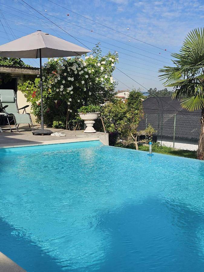 Maison d’hôte pour 2 personnes, avec Balcon et Terrasse ainsi que Jacuzzi et Jardin dans Amares