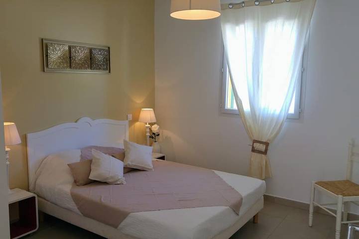 Location de vacances pour 4 personnes, avec piscine ainsi que jardin et terrasse à Galéria - 2