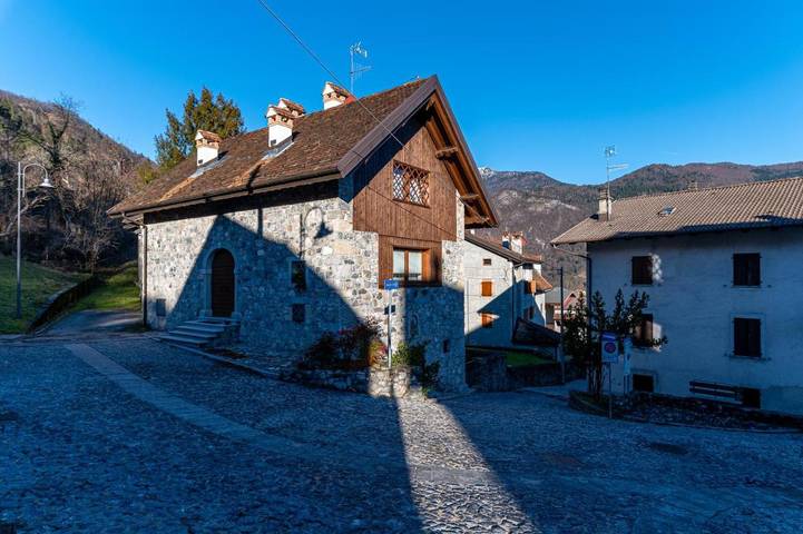 Gîte pour 2 personnes, avec Terrasse et Jardin à Ovaro