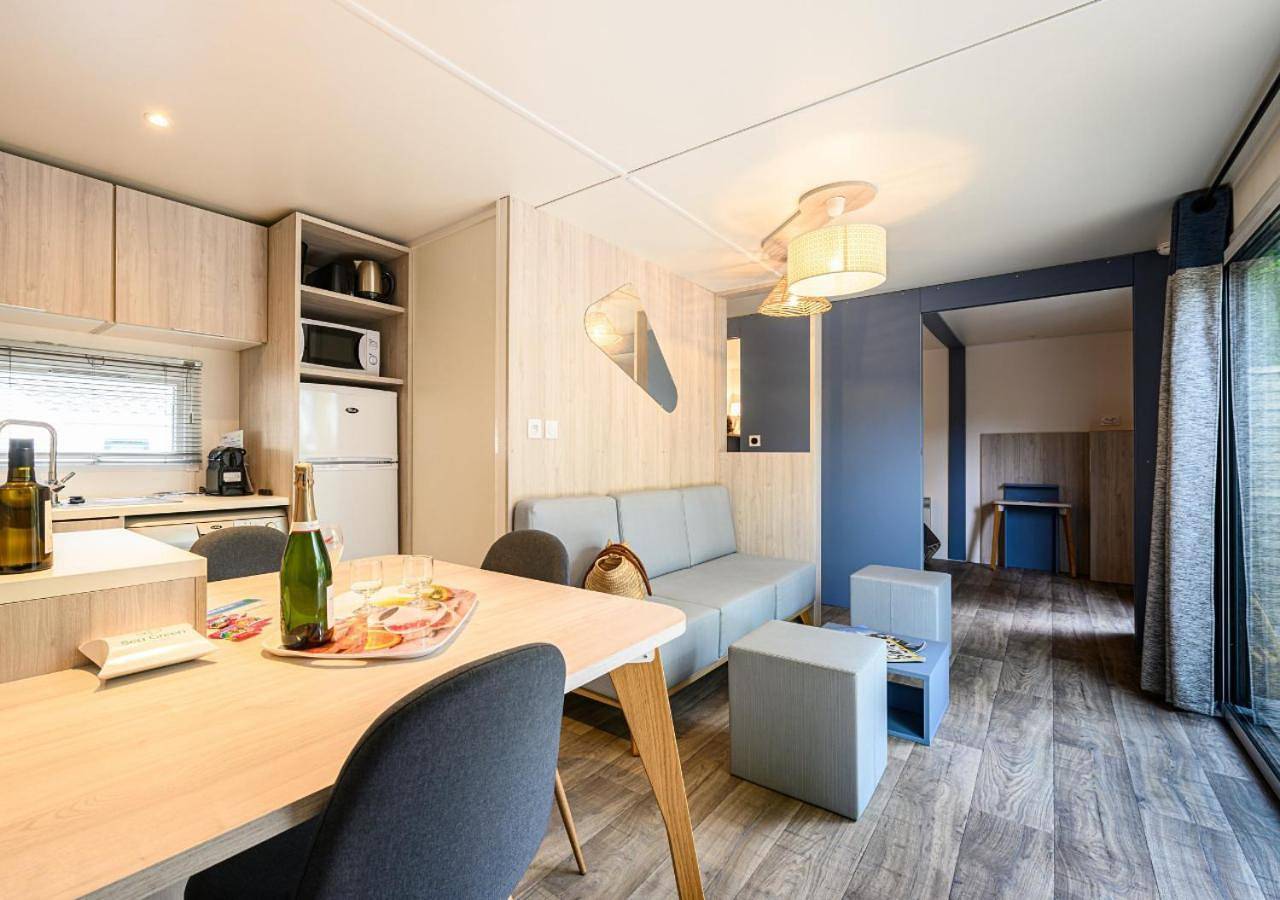Four-Bedroom Privilege Cottage - 2 Bathrooms in Talmont-Saint-Hilaire, Vendée