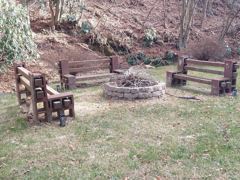Creekside Hideout in Blue Ridge Parkway, Ashe County