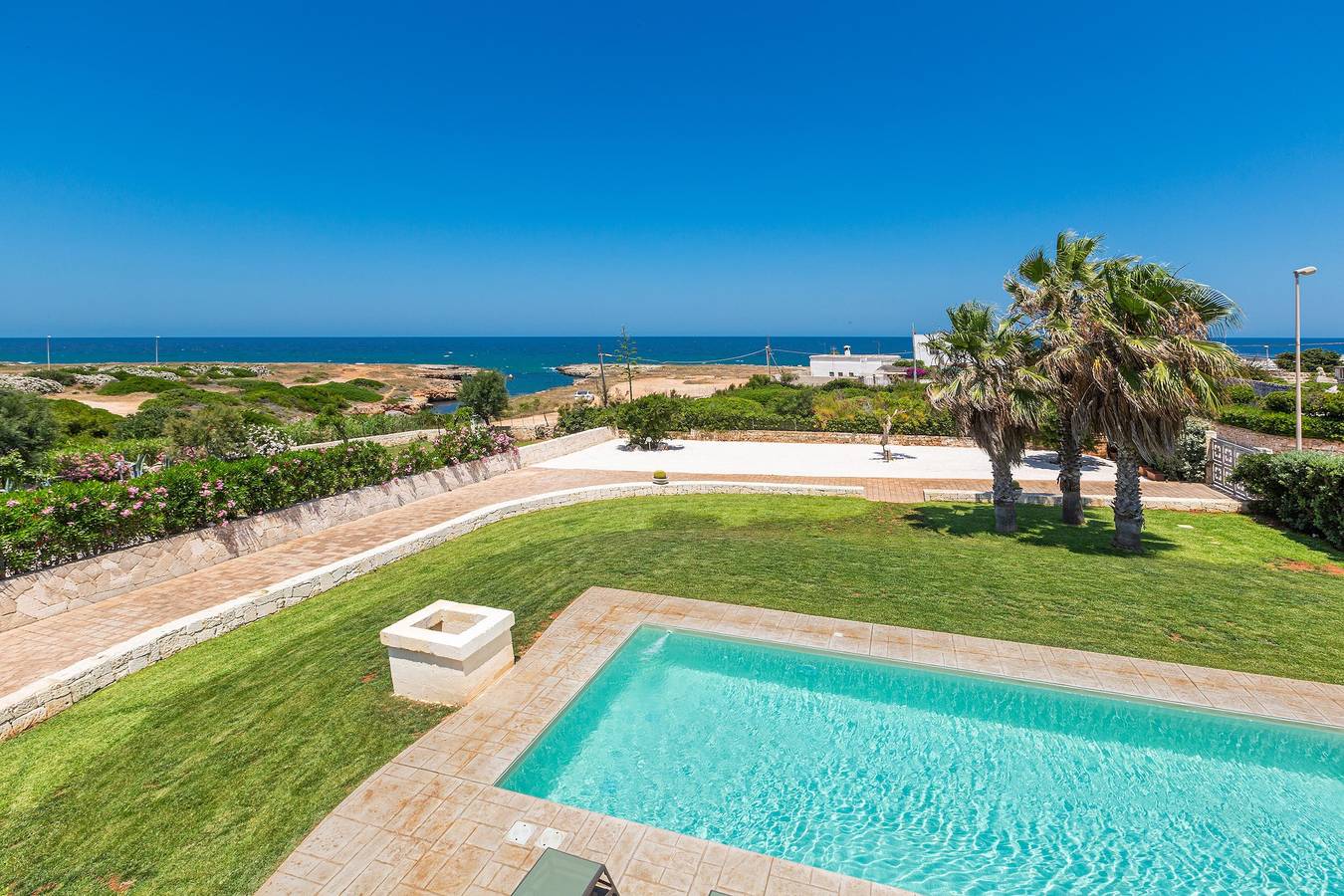 Villa für 9 Personen mit Garten in Torre Santa Sabina, Carovigno