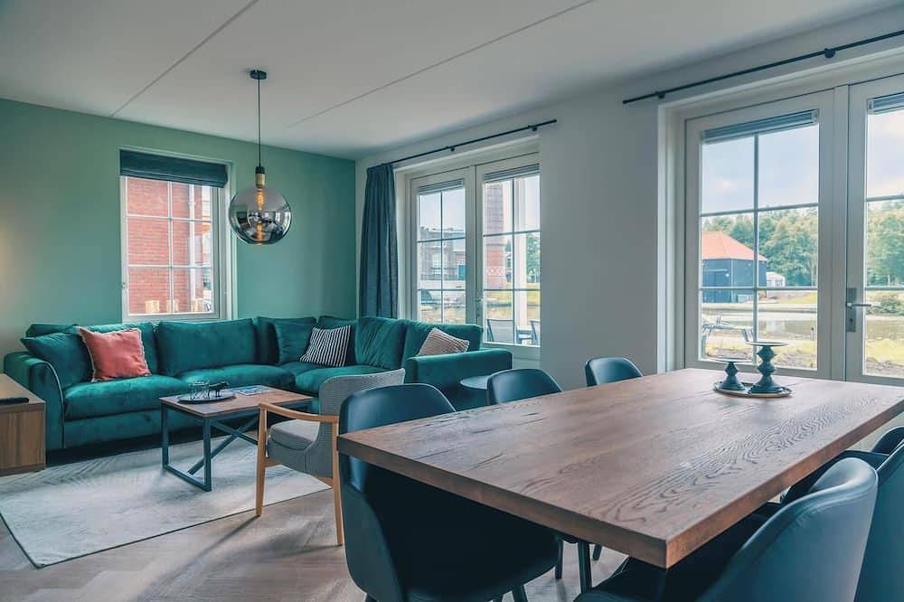 Watervilla met 3 slaapkamers en 2 badkamers in Medemblik, IJsselmeer