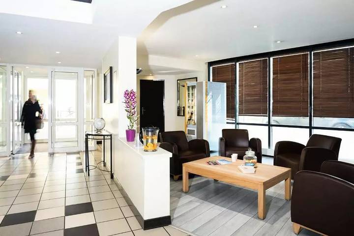 Studio pour 2 personnes, animaux acceptés dans les Hauts-de-Seine - 2