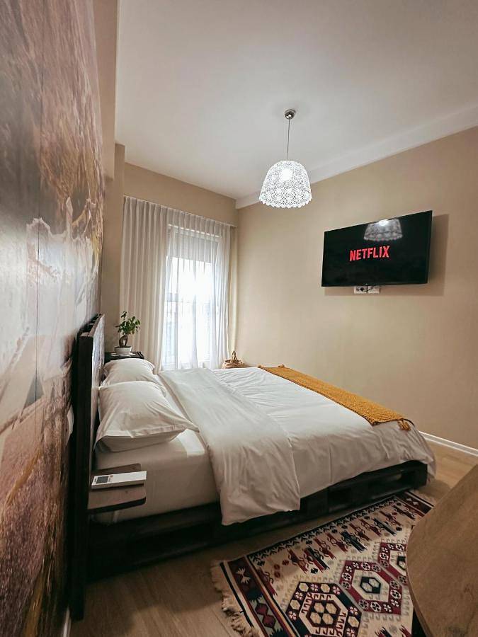 Chambre d’hôte pour 2 personnes, avec vue et balcon à Tirana - 4