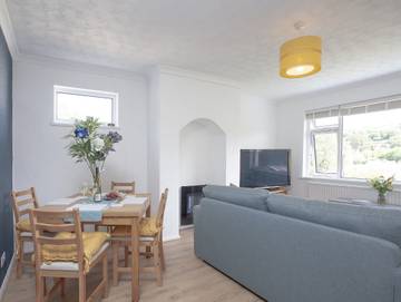 Bungalow for 4 People in Brixham, South West England, Photo 2