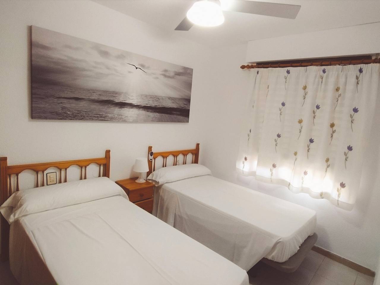 Geheel appartement, Apartment in Benicàssim with Ac and parking, 3 min from the beach in Benicasim, Costa del Azahar