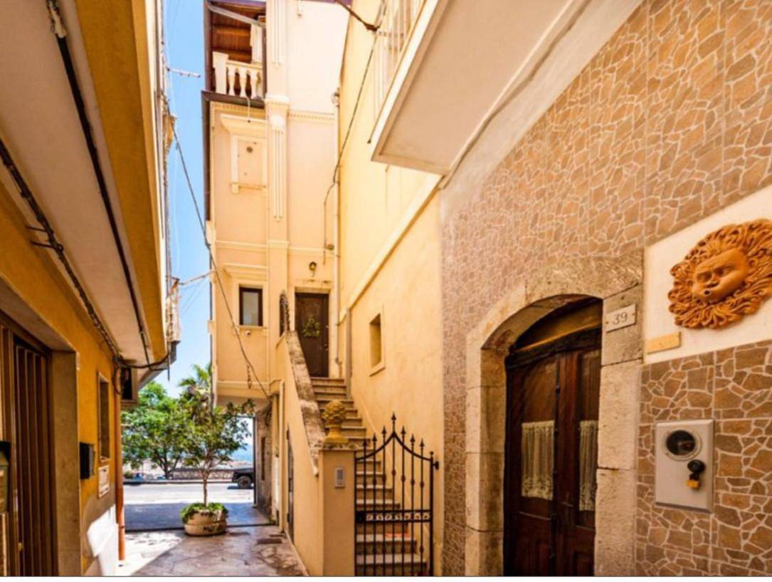 One-Bedroom House in Giardini-Naxos, Messina Provinz