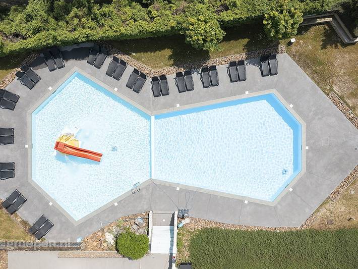 Location de vacances pour 12 personnes, avec jacuzzi ainsi que terrasse et balcon/terrasse à Manhay - 3