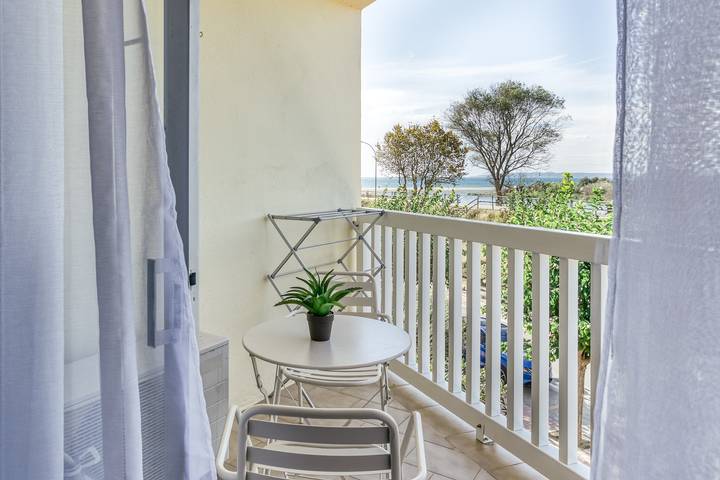Ferienwohnung für 3 Personen, mit Balkon und Seeblick in Empuriabrava