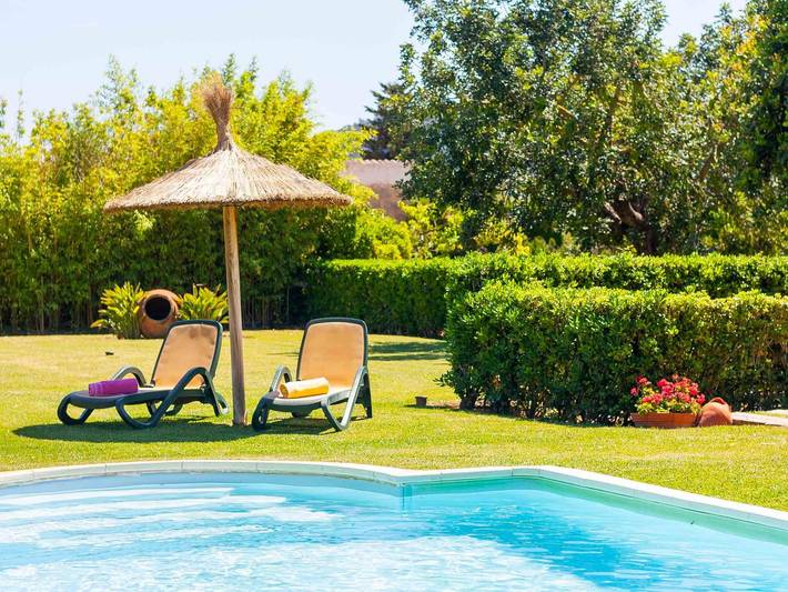 Spectacular finca with pool in the outskirts of Inca in Inca, Majorca Center