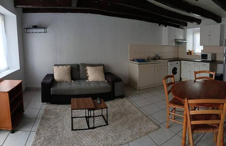Location de vacances pour 3 personnes, avec Balcon ainsi que Terrasse et Vue à Pleugriffet