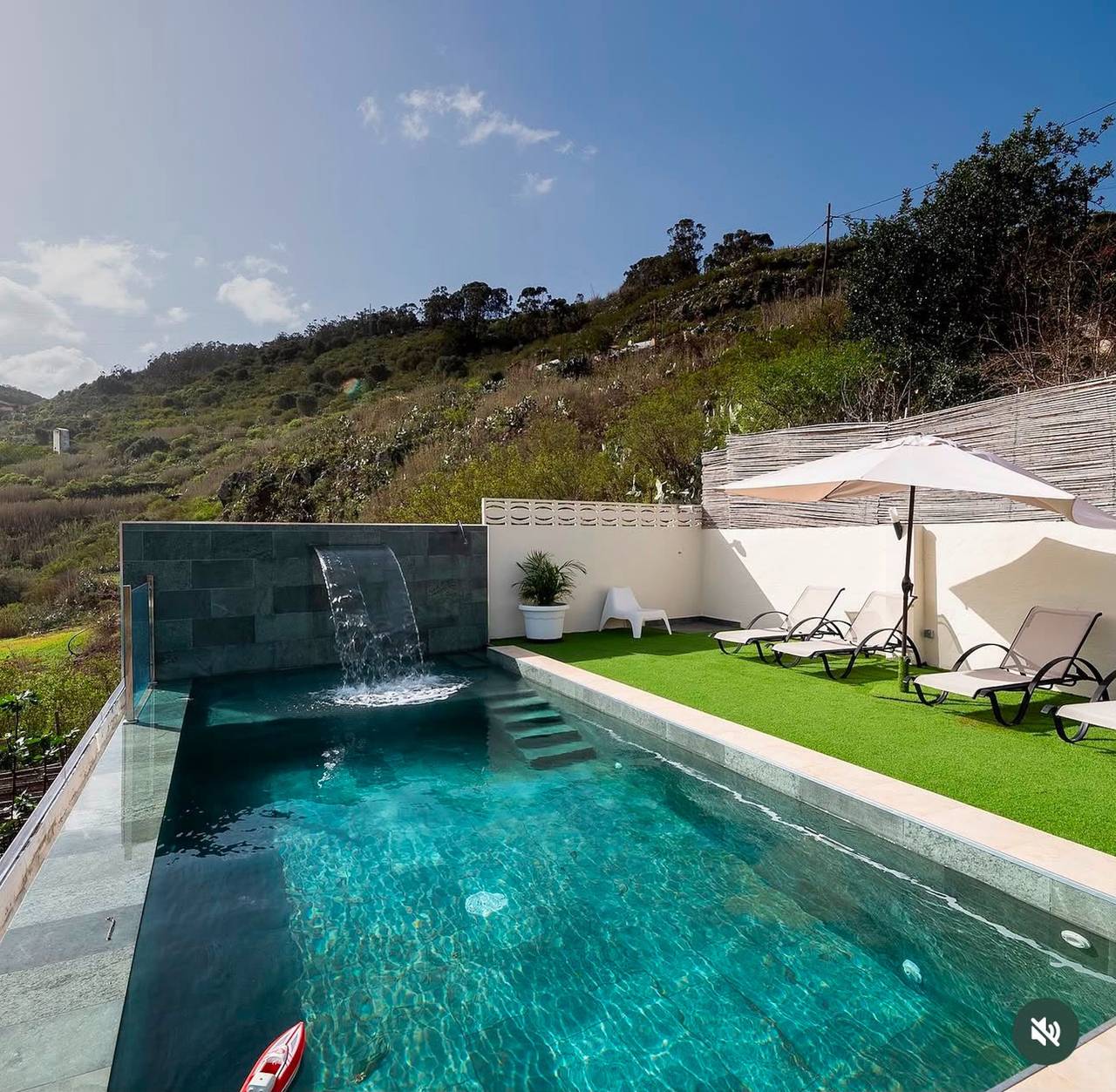Vacation Villa 'Balcón de Azuaje' with Mountain Views, Private Pool, and Wi-Fi in Moya, North Gran Canaria