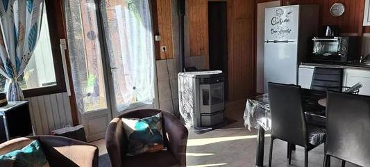 Location De Vacances pour 4 Personnes dans Antrenas, L'Aubrac, Photo 2