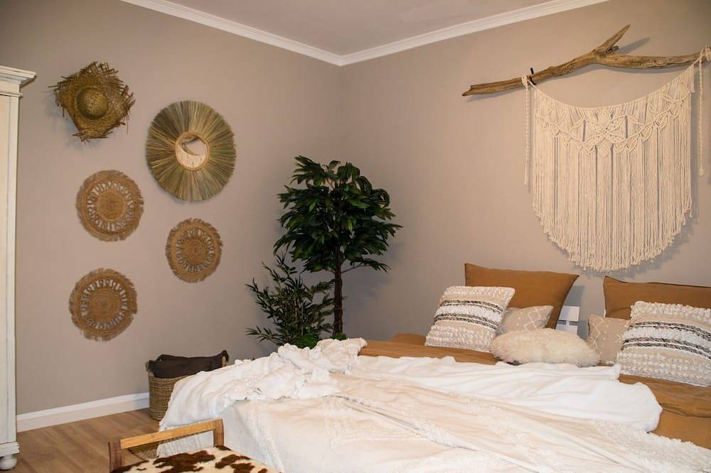 Ganze Wohnung, Wunderschöne Altbauwohnung in Top Lage 10 Minuten nach Magdeburg in Biederitz, Elbe-Börde-Heide