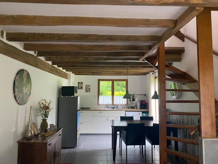 Location de vacances pour 5 personnes, avec jardin ainsi que piscine et vue à Sarlande - 3
