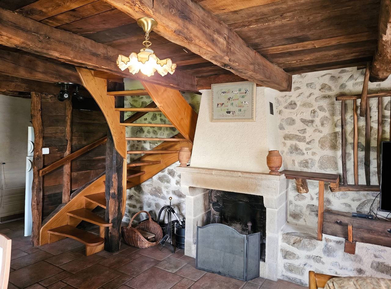 Maison conviviale à Peyrusse le Roc, avec jardin sans vis-à-vis in Peyrusse-le-Roc, Aveyron