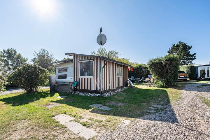 Wohnwagen für 6 Personen, mit Whirlpool und Garten sowie Sauna auf Fehmarn