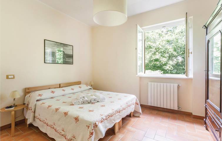 Apartamento vacacional entero, Acogedor apartamento con piscina, WiFi y aparcamiento a 2 km de Capranica in Capranica, Provincia de Viterbo