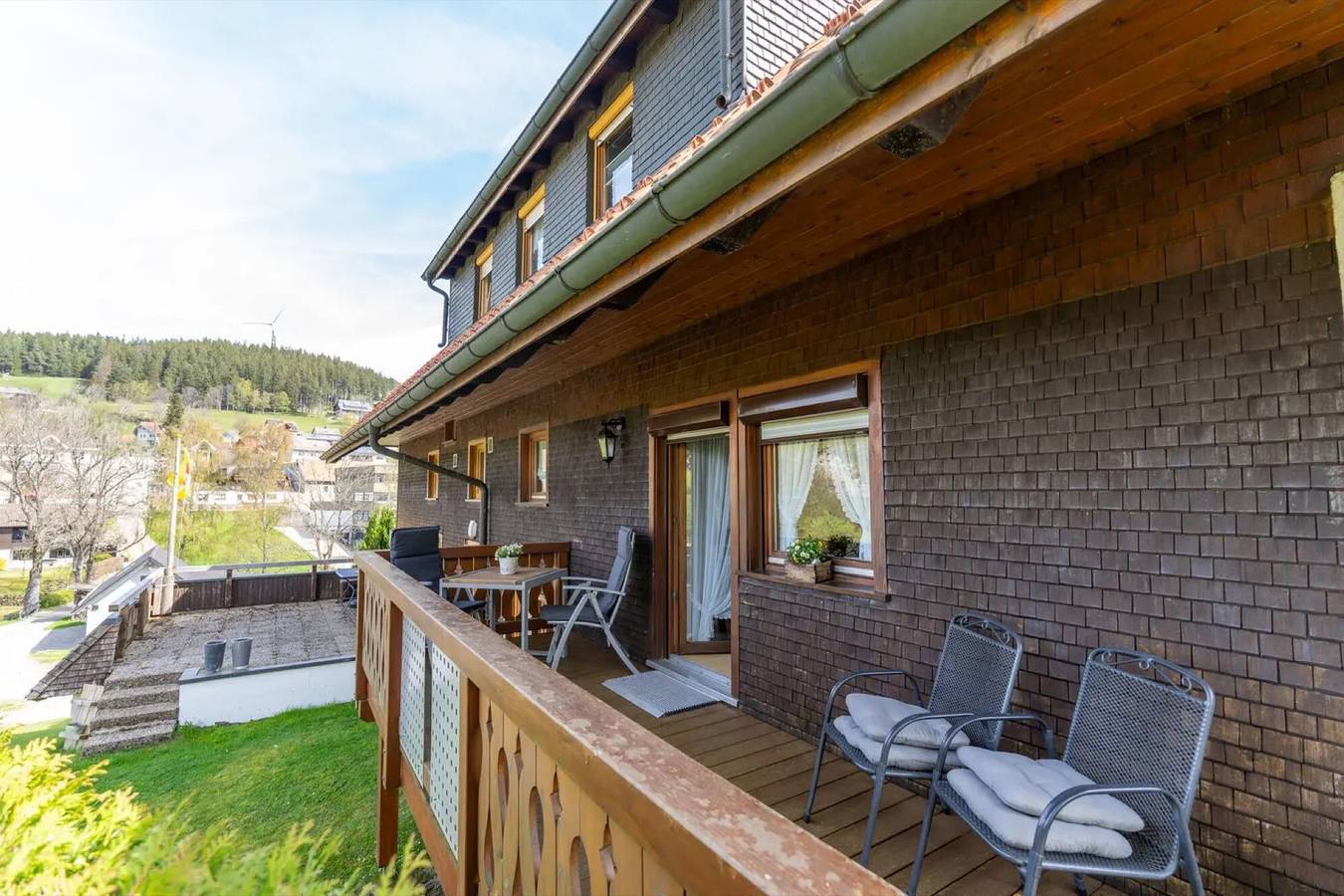 Ganze Wohnung, Ferienwohnung 'Wohnung Winterberg' mit Bergblick, privater Terrasse und Wi-Fi in Schonach, Südschwarzwald