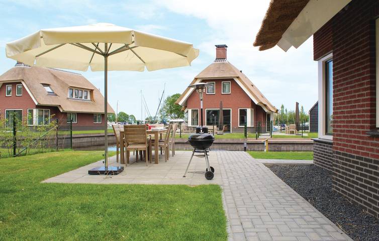 Ferienhaus für 8 Personen, mit Garten und Terrasse sowie Sauna