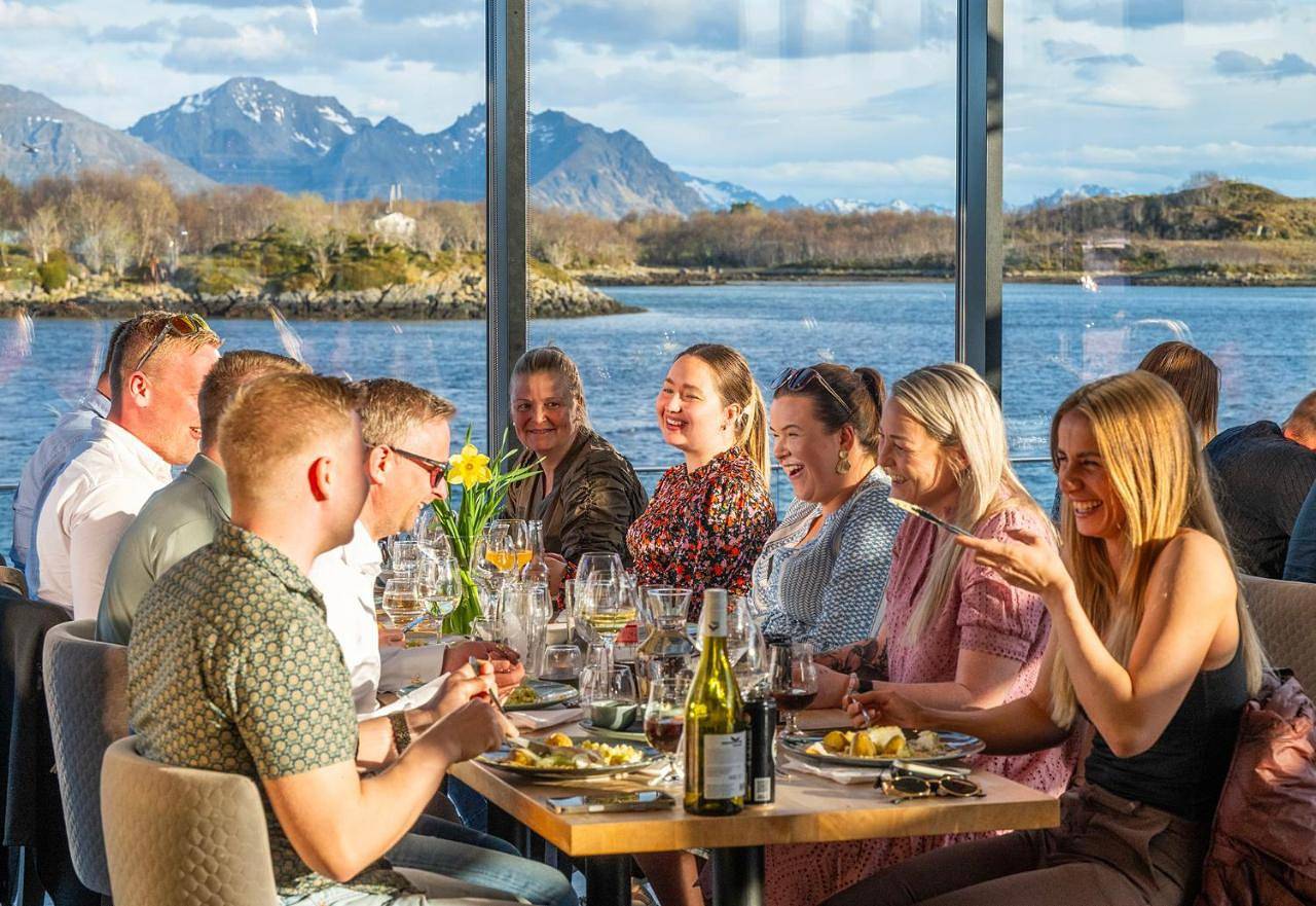 Deluxe Double Room with Sea View in Straumsjøen, Bø (Vesterålen)