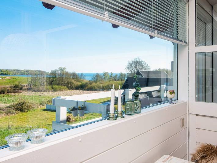 Ferienhaus für 4 Personen, mit Terrasse und Pool in Løjt