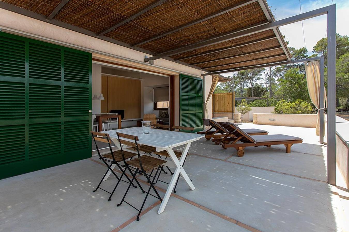 Holiday Home 'Twin Piscina' with Shared Pool, Wi-Fi and Air Conditioning in Campos, South Majorca