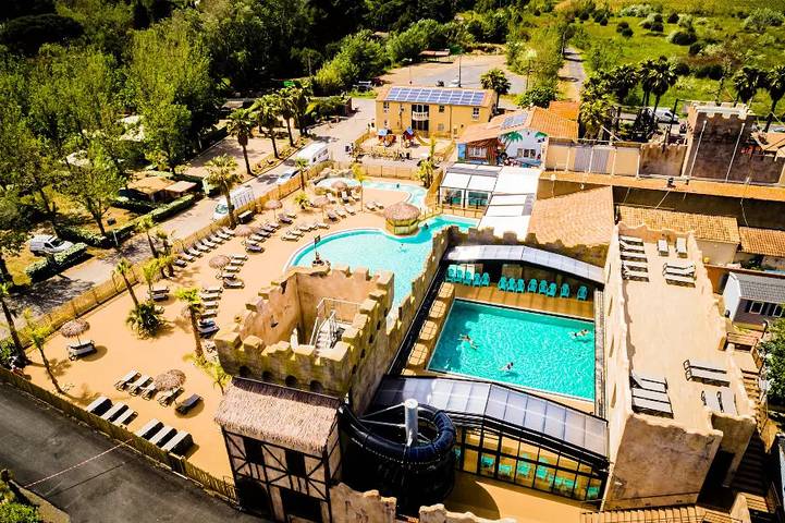 Camping für 6 Personen, mit Terrasse, kinderfreundlich in Vias - 3