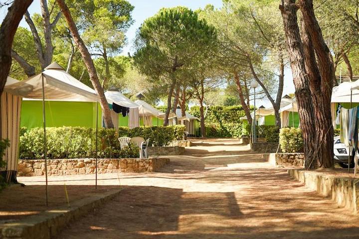 Camping pour 4 personnes, avec jardin ainsi que piscine et terrasse à Palamós - 3