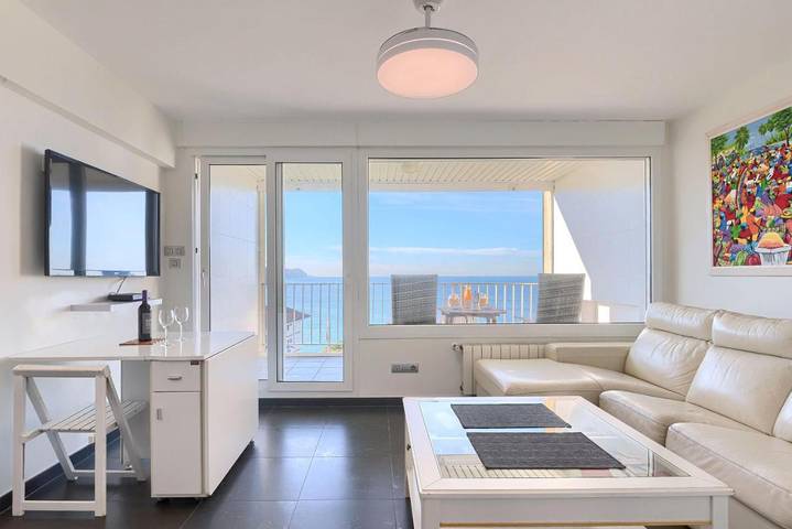 Apartamento para 3 personas, con Balcón y Terraza además de Jardín y Vistas en Baquio