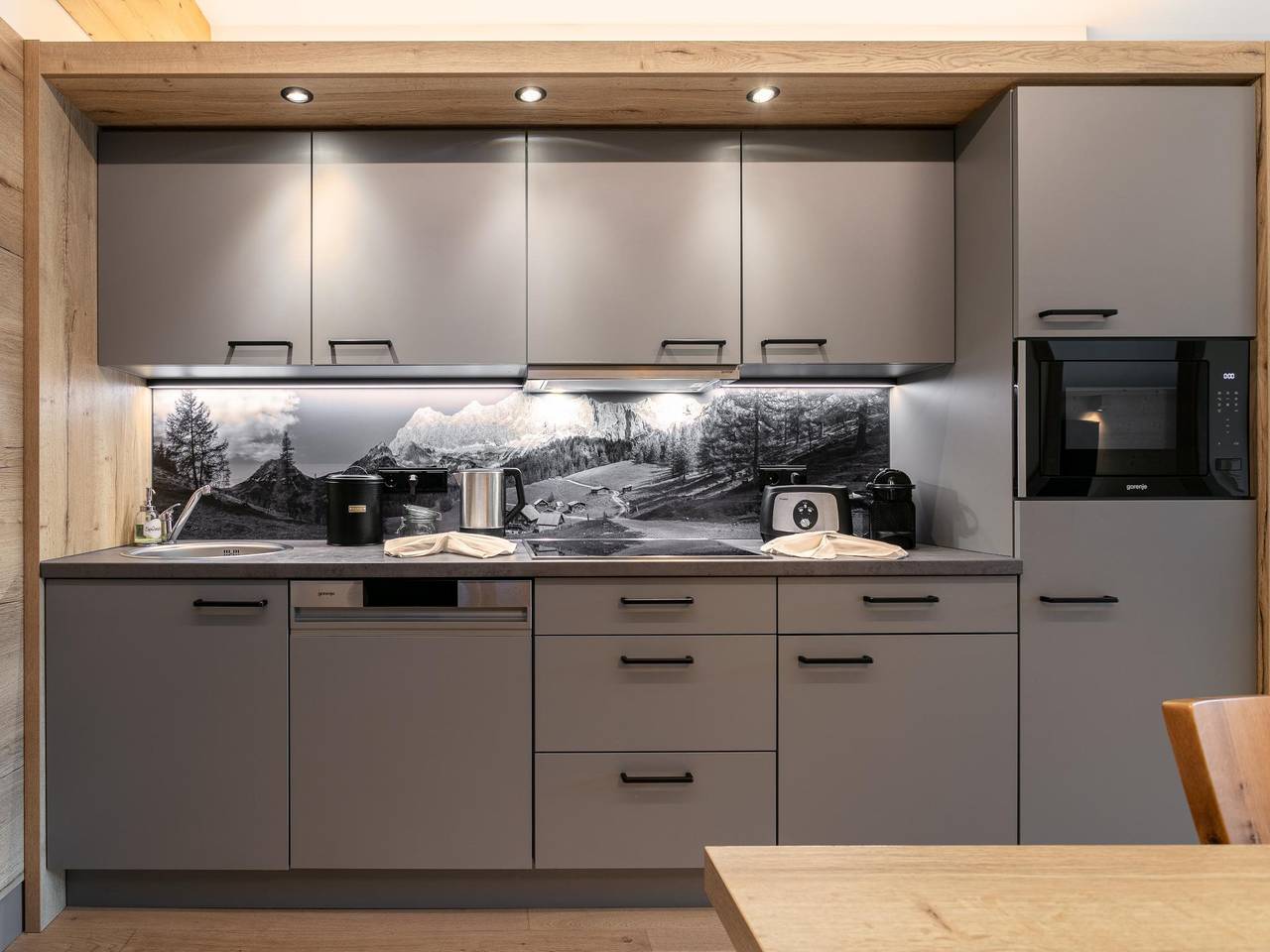 Ganze Wohnung, Schöne Wohnung mit Süd-West-Balkon in Haus, Schladming-Dachstein