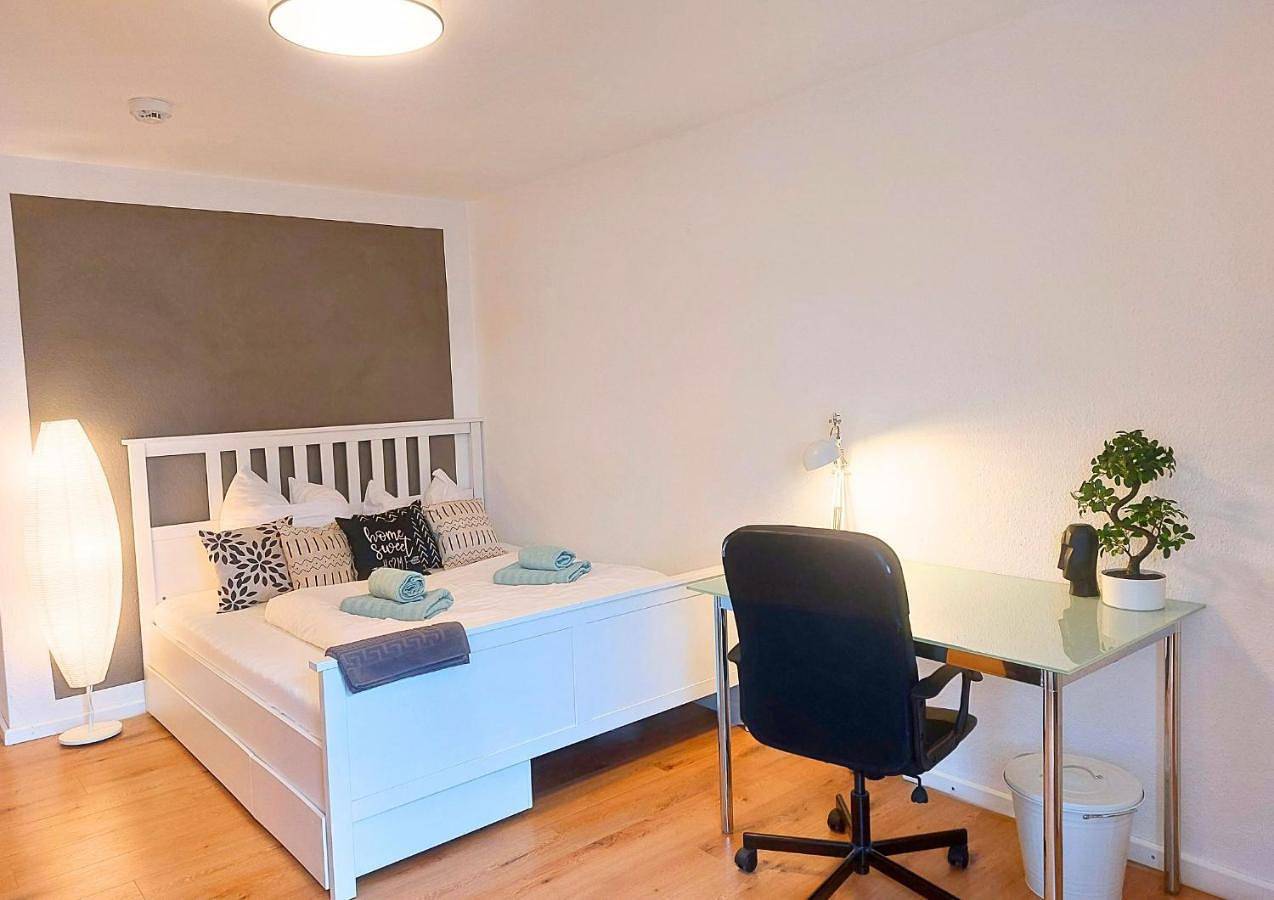 Geheel appartement, 4 Schlafzimmer I Balkon I Für 5 Personen nahe Uni & City Center in Ulm (Baden-Württemberg), Zwaben