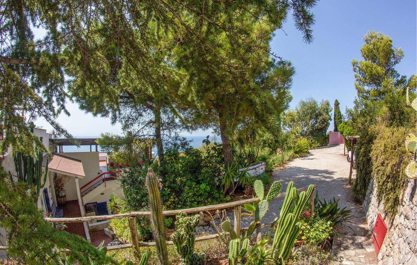 Acogedor apartamento de 250 m² con terraza, wifi y aparcamiento, a 1 km de la playa in Sperlonga, Provincia de Latina