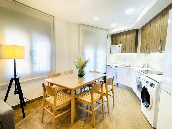Apartamento entero, 3 estancias 6 personas in Jaca, Pirineo Aragonés