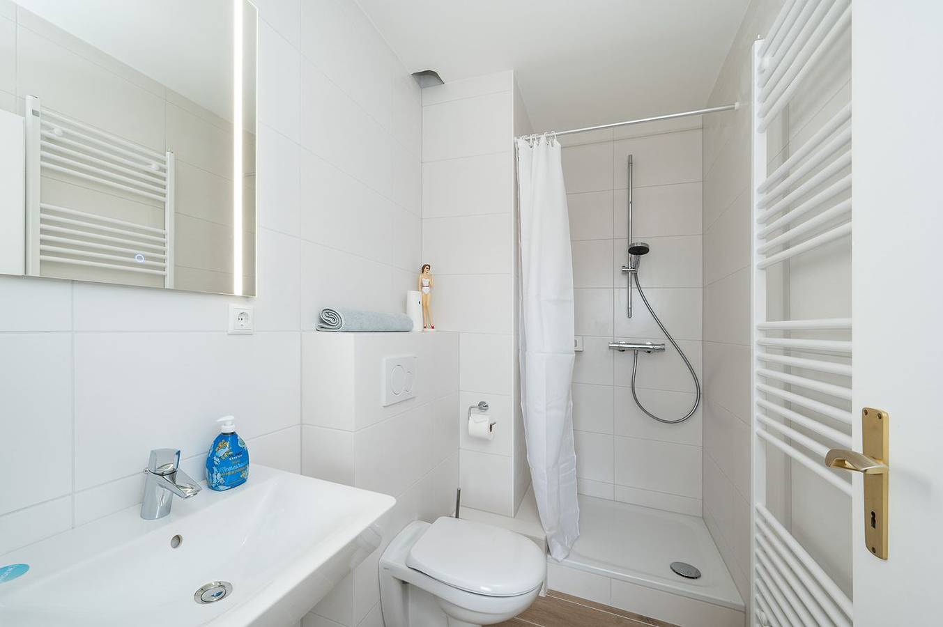 Ganze Wohnung, Quartier 11
Appartement in ruhiger Lage und Eintritt in die Meerzeit in Büsum, Dithmarschen