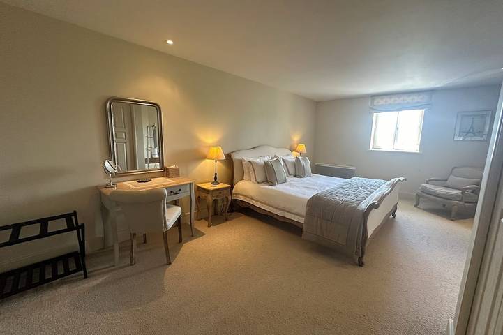 Location de vacances pour 4 personnes, avec jardin ainsi que terrasse et jacuzzi, animaux acceptés à Meursault - 3