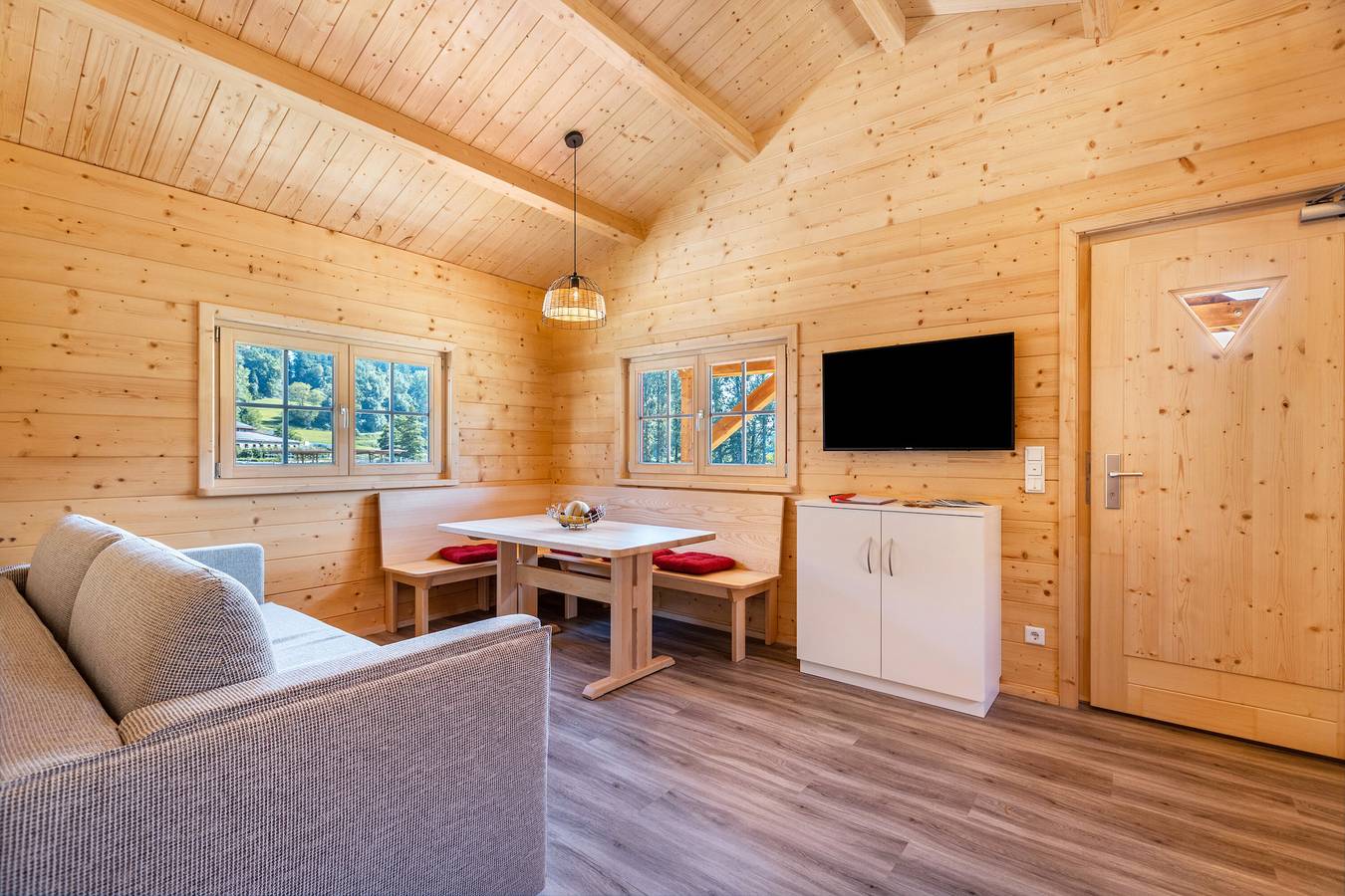 Chalet 'Abendrot' mit privater Terrasse und Wlan in Stockach, Landkreis Konstanz