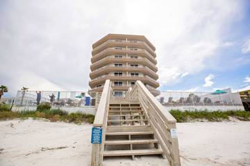 Vacation Rental for 6 Guests in Daytona Beach Shores, Florida, Picture 2