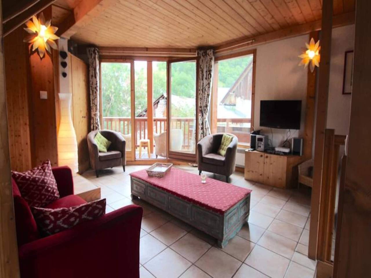 Appartement entier, Chalet à Valloire près des télécabines in Valloire, Région de Saint-Jean-de-Maurienne