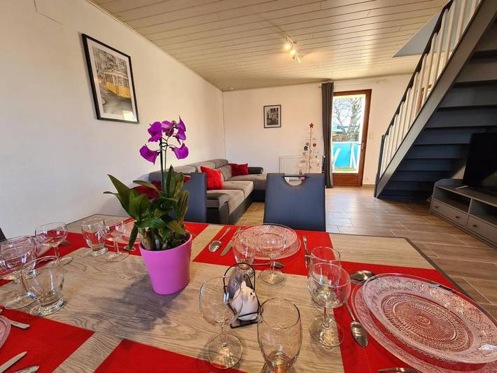 Location de vacances pour 6 personnes, avec Terrasse et Piscine dans Ségry