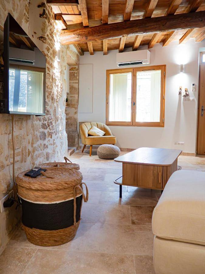 Location de vacances pour 4 personnes, avec vue et balcon à Castillon-du-Gard - 2
