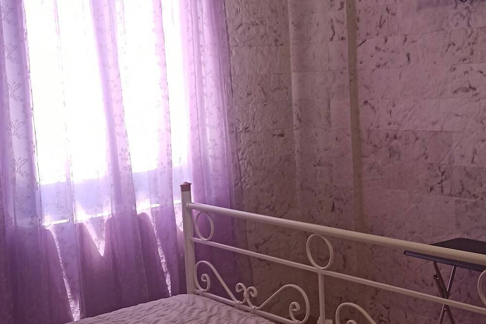 Geheel appartement, In Vari of Syros, 50 meters from the beach, Furnished house, in Vari (Syros), Syros