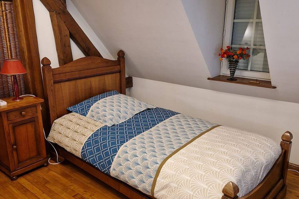 Maison Individuelle au Bord de la Rivière in Bernay, Región de Bernay