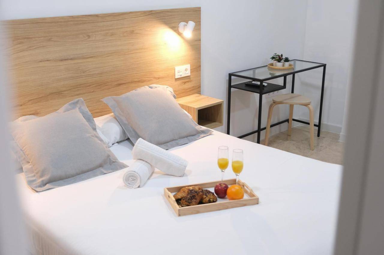 Quadruple Room with Shared Bathroom in El Barrio, Alicante
