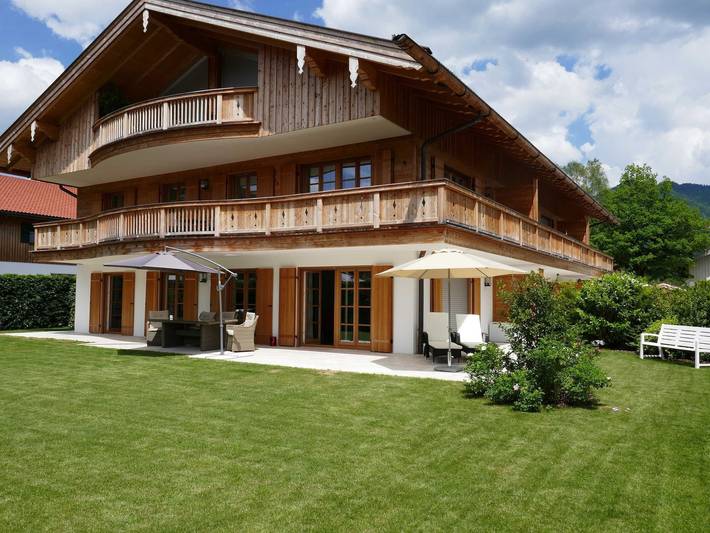 Ferienwohnung für 2 Personen, mit Balkon und Terrasse sowie Garten