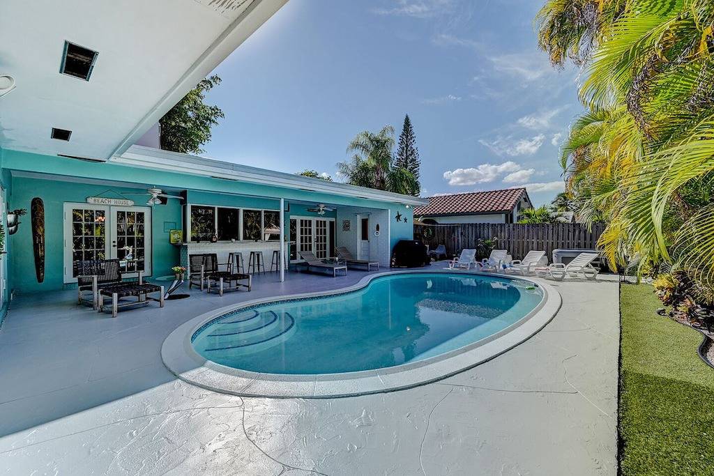 Wonderful 4Br & 3Ba Villa Heated Pool near Beach in Hollywood (Florida), Broward County