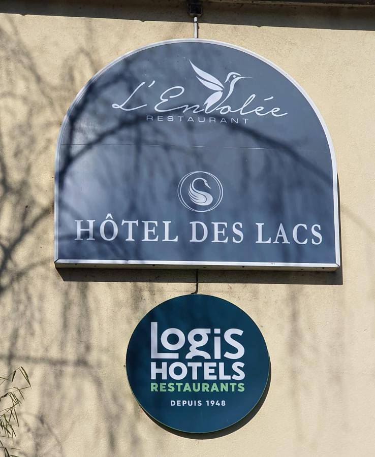 Logis - Hôtel & Restaurant des Lacs Paris Sud in Viry-Châtillon, Essonne