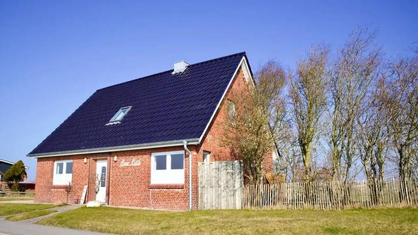 Ferienhaus für 6 Personen, mit Sauna und Terrasse sowie Garten in Nordstrand